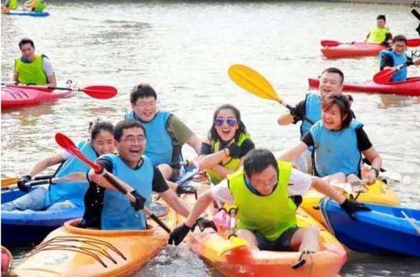 深圳南澳皮划艇拓展-烧烤BBQ-快艇冲浪一天行程